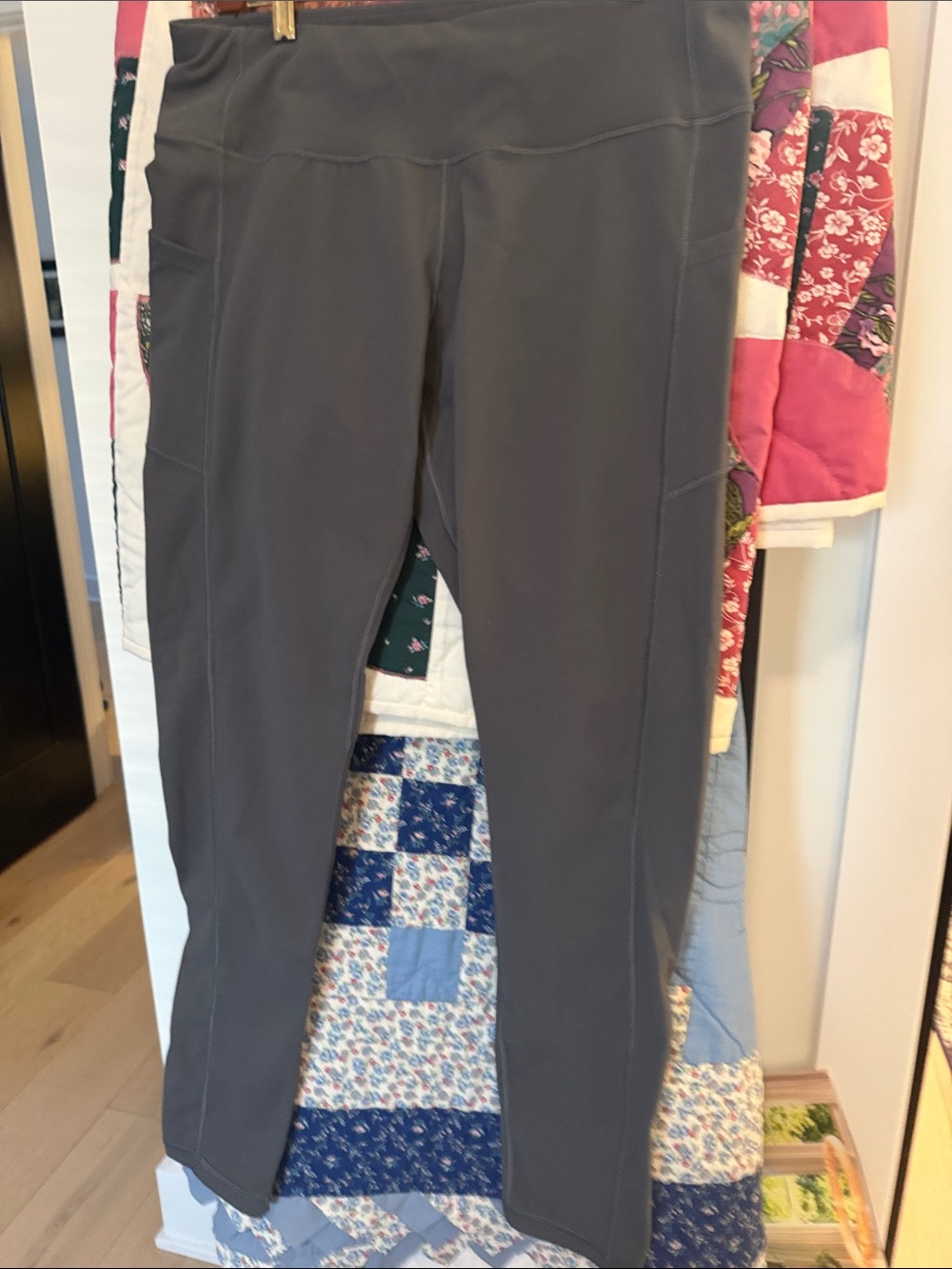 Women’s High-Waist Gray Performance Leggings